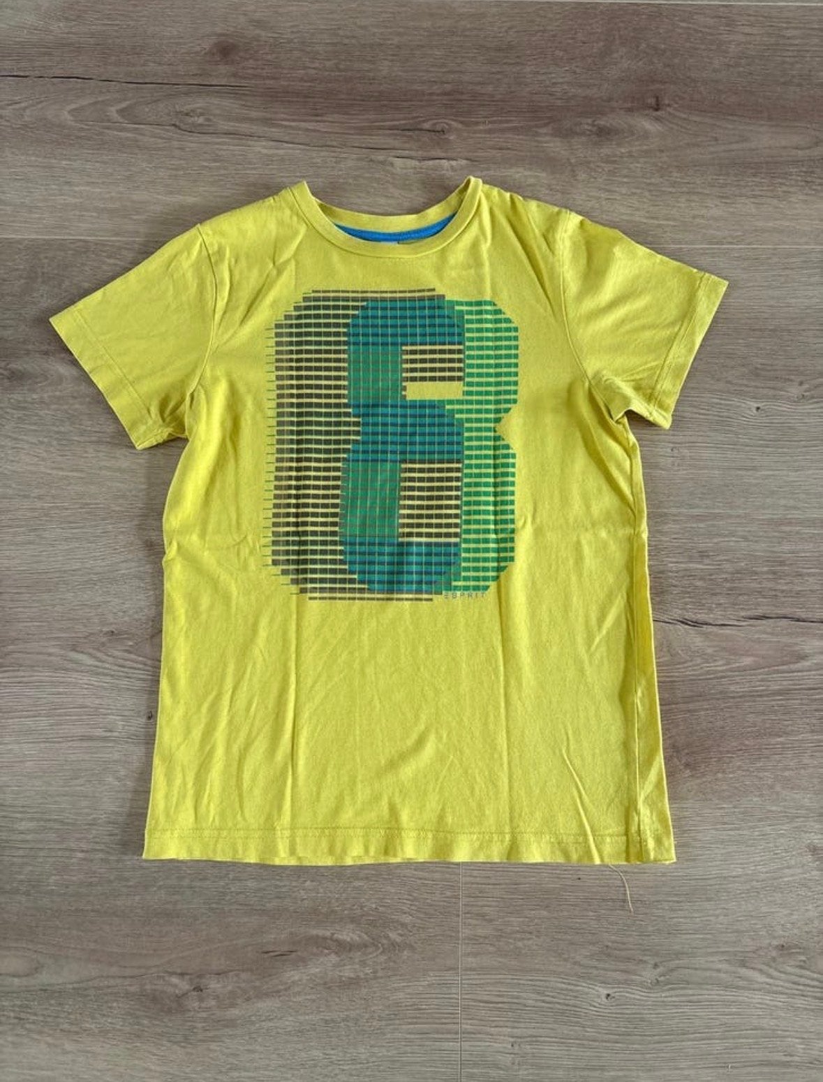 Geel T-shirt Esprit, maat 140-146, Kinderen en Baby's, Kinderkleding | Maat 140, Ophalen of Verzenden, Gebruikt, Jongen, Shirt of Longsleeve