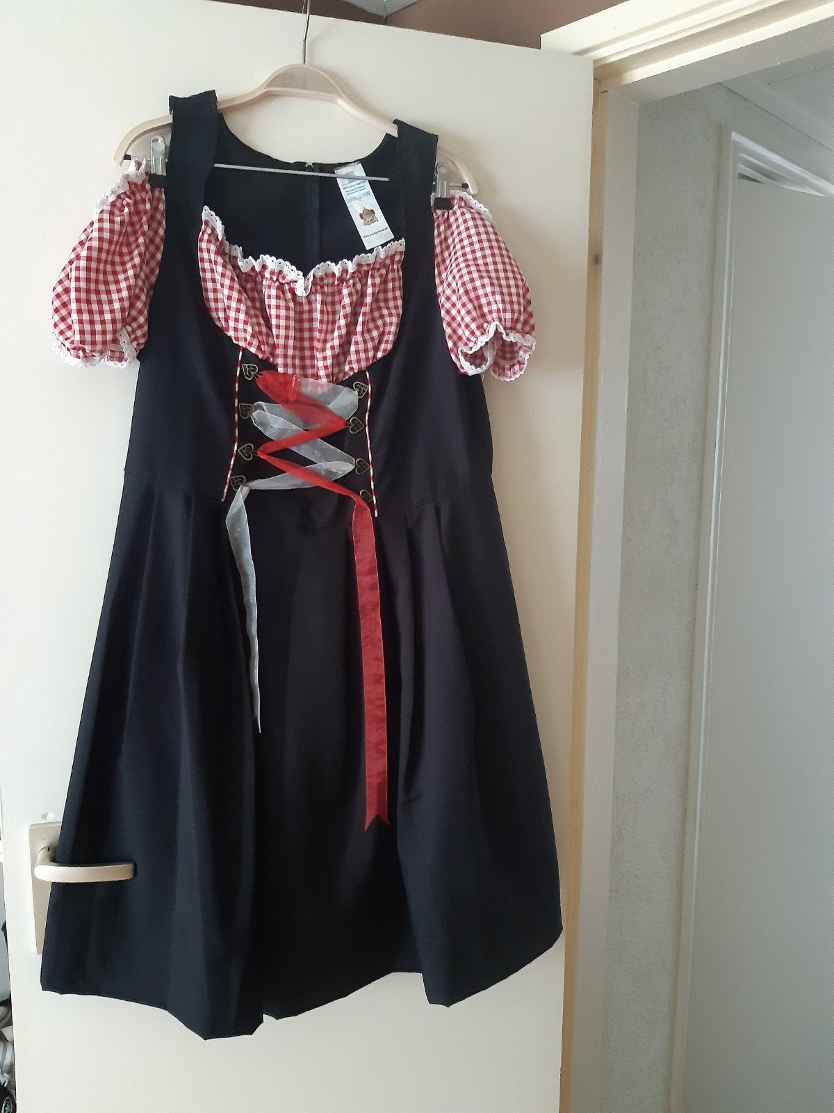 oktoberfest jurk, Ophalen, Zo goed als nieuw, Maat 46/48 (XL) of groter, Carnaval
