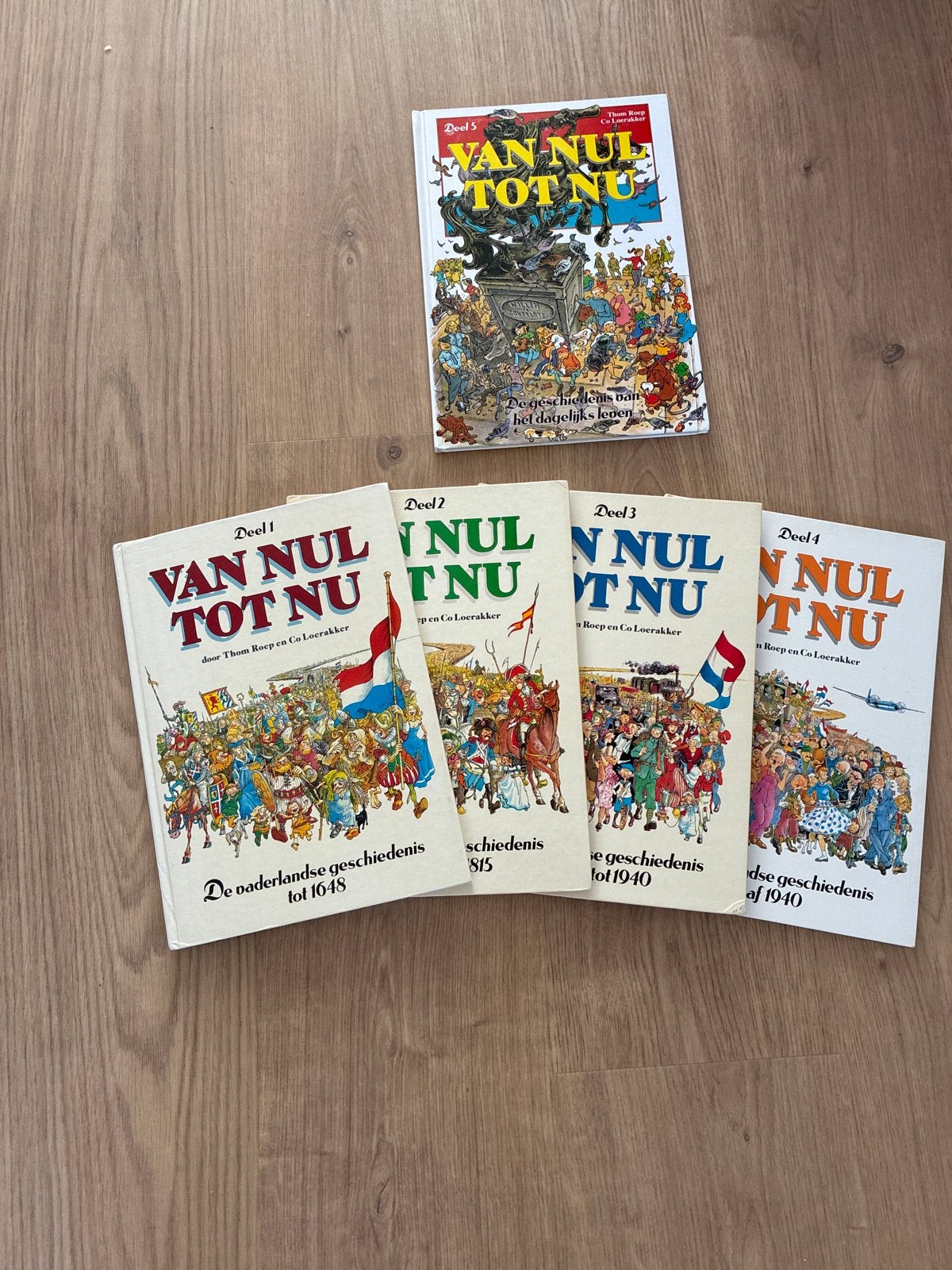 Van Nul Tot Nu - Complete set (5 delen), Boeken, Ophalen of Verzenden, 20e eeuw of later, Gelezen