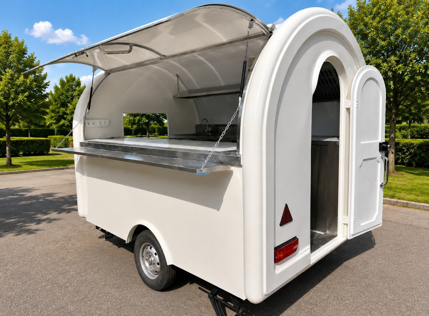 Nieuwe Foodtruck / Verkoopwagen - Compleet RVS ingericht -, Ophalen