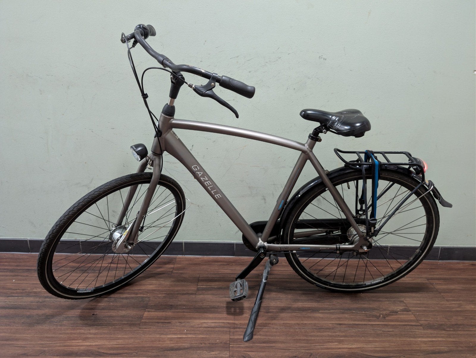 Gazelle Vento - 7 versnellingen [ model: 2021, Fietsen en Brommers, Ophalen, Versnellingen, Zo goed als nieuw, Gazelle