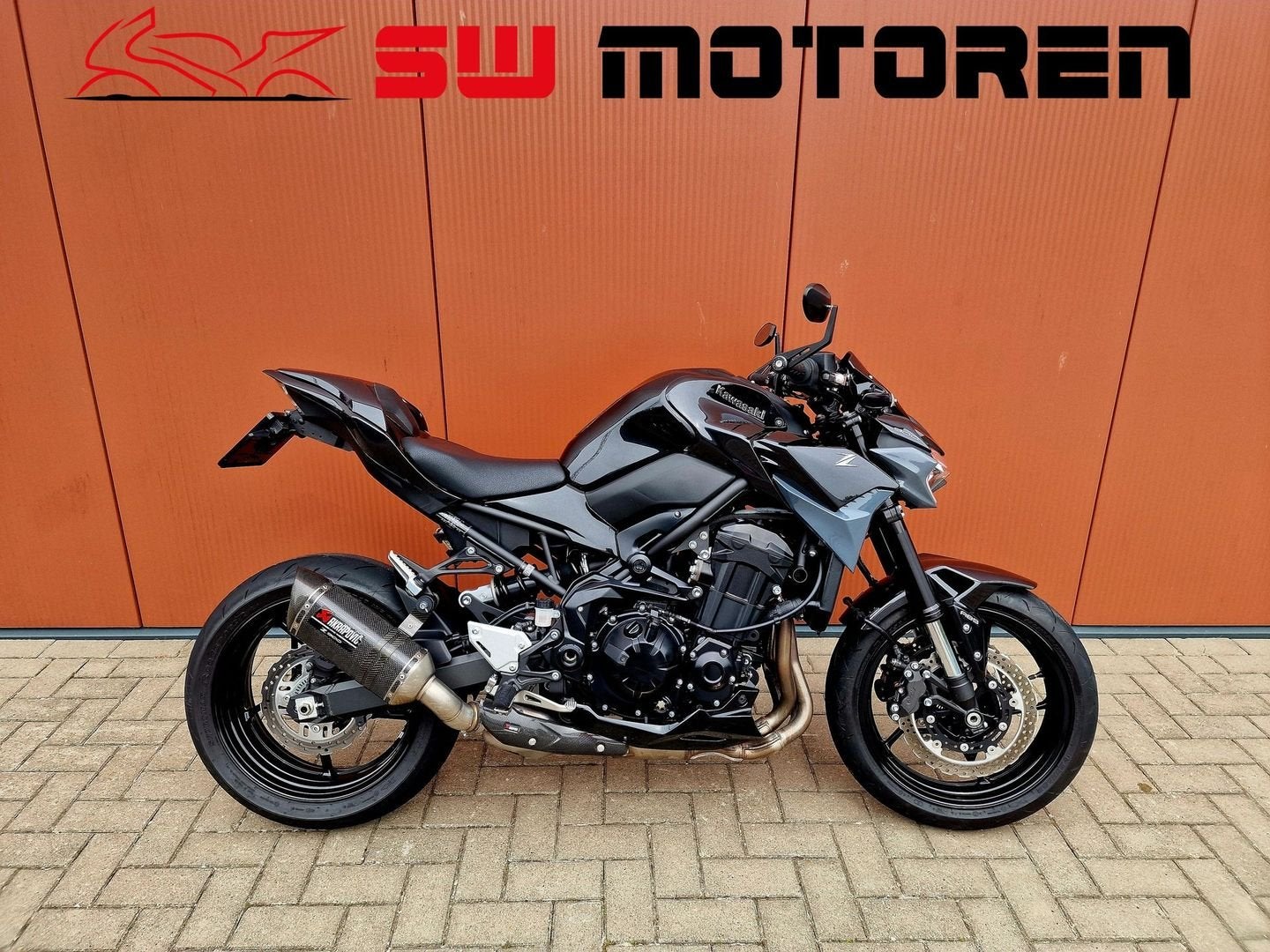 Z900 PERFORMANCE, LAGE KM, AKRAPOVIC. Z 900, Motoren, Motoren | Kawasaki, Bedrijf, Naked bike, meer dan 35 kW, 4 cilinders, Motorrijbewijs A