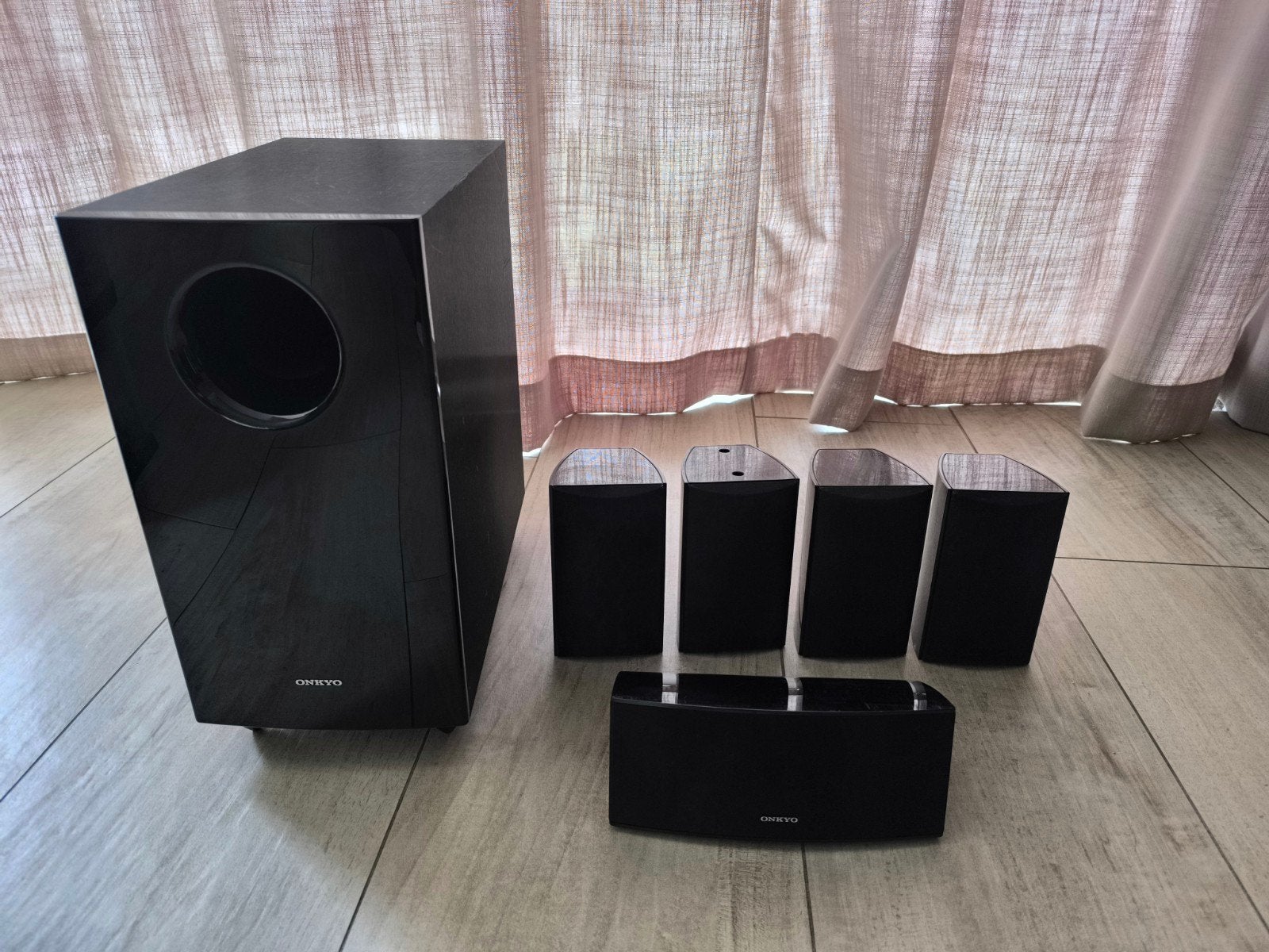 Onkyo dolby surround set. 5 speakers + subwoofer, Overige merken, Gebruikt, 70 watt of meer, Ophalen of Verzenden