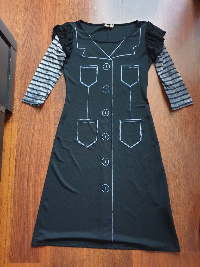 O.titude statement dress OBSERVE - Maat S, Ophalen of Verzenden, Zo goed als nieuw, Maat 36 (S), Onder de knie