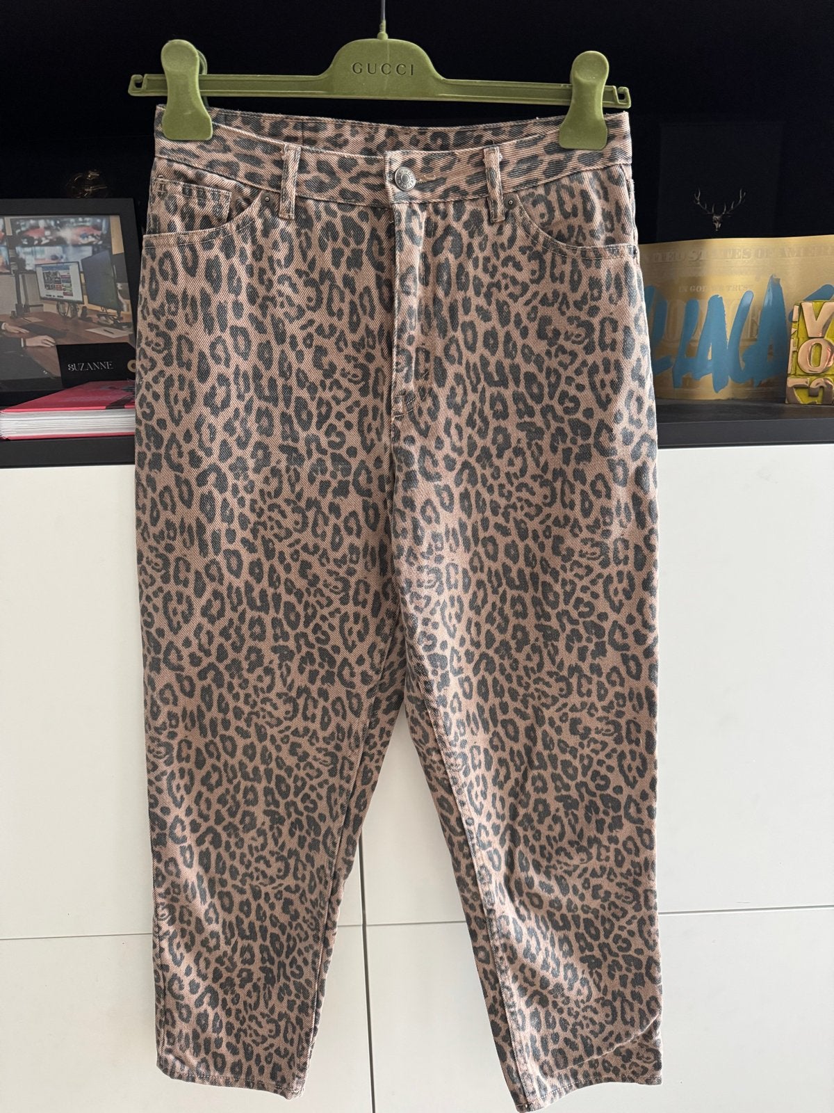 Monki luipaard jeans maat 28, enkellengte, zo goed als nieuw, Ophalen, Zo goed als nieuw, Overige kleuren, W28 - W29 (confectie 36)