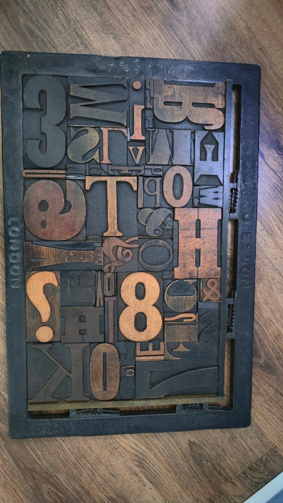 Origineel Kooiraam met Houten Clichés - Collectorsitem 36x55, Antiek en Kunst, Ophalen