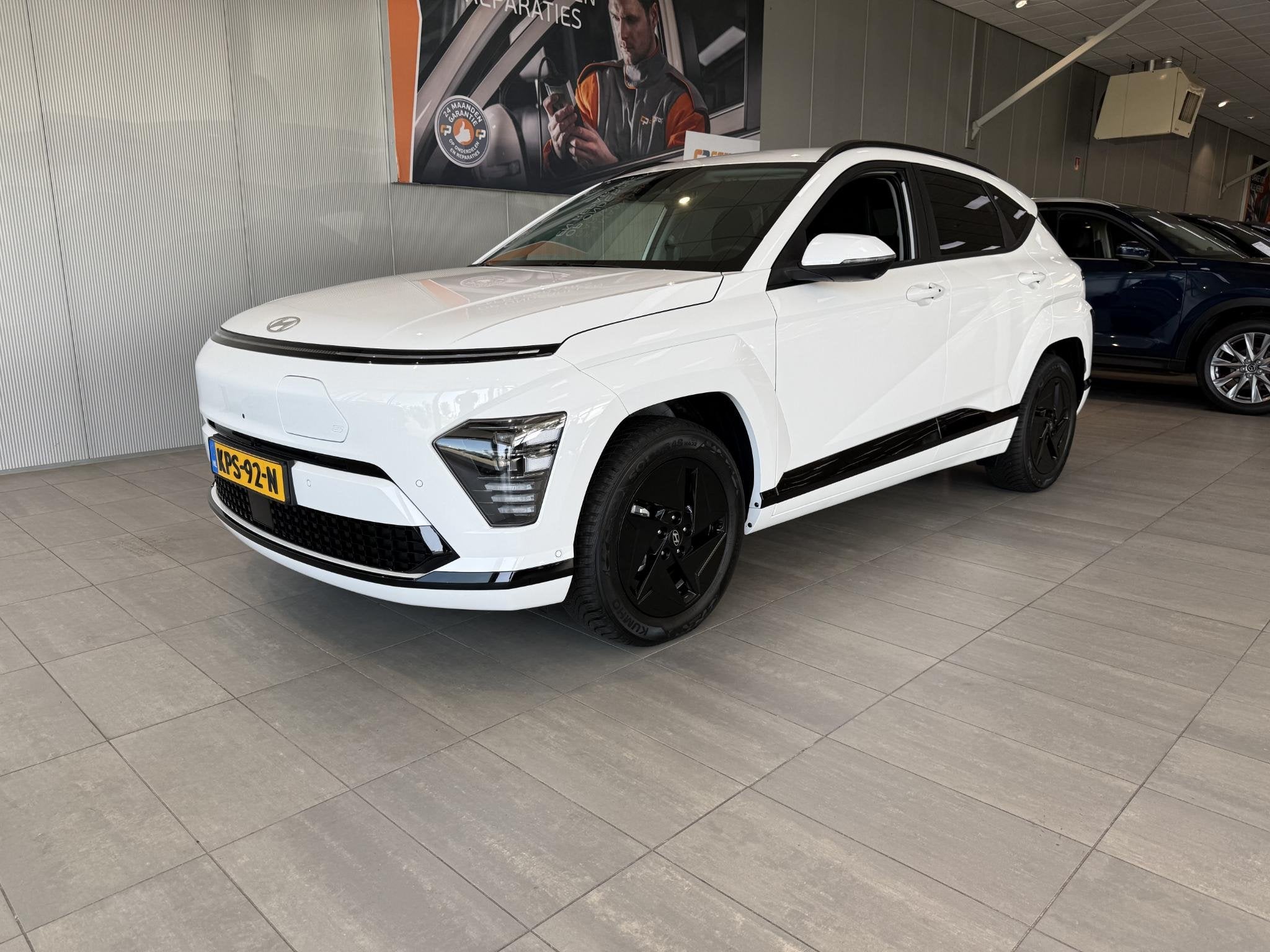 Hyundai Kona EV Fashion 64 kWh, Auto's, Stof, 750 kg, Wit, 37 min