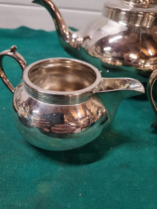 theepot en roomstel sheffield engeland 1600, Ophalen of Verzenden, 'T Olde Gre-j, Info@toldegrej.nl, Endepoelstraat 20f Didam