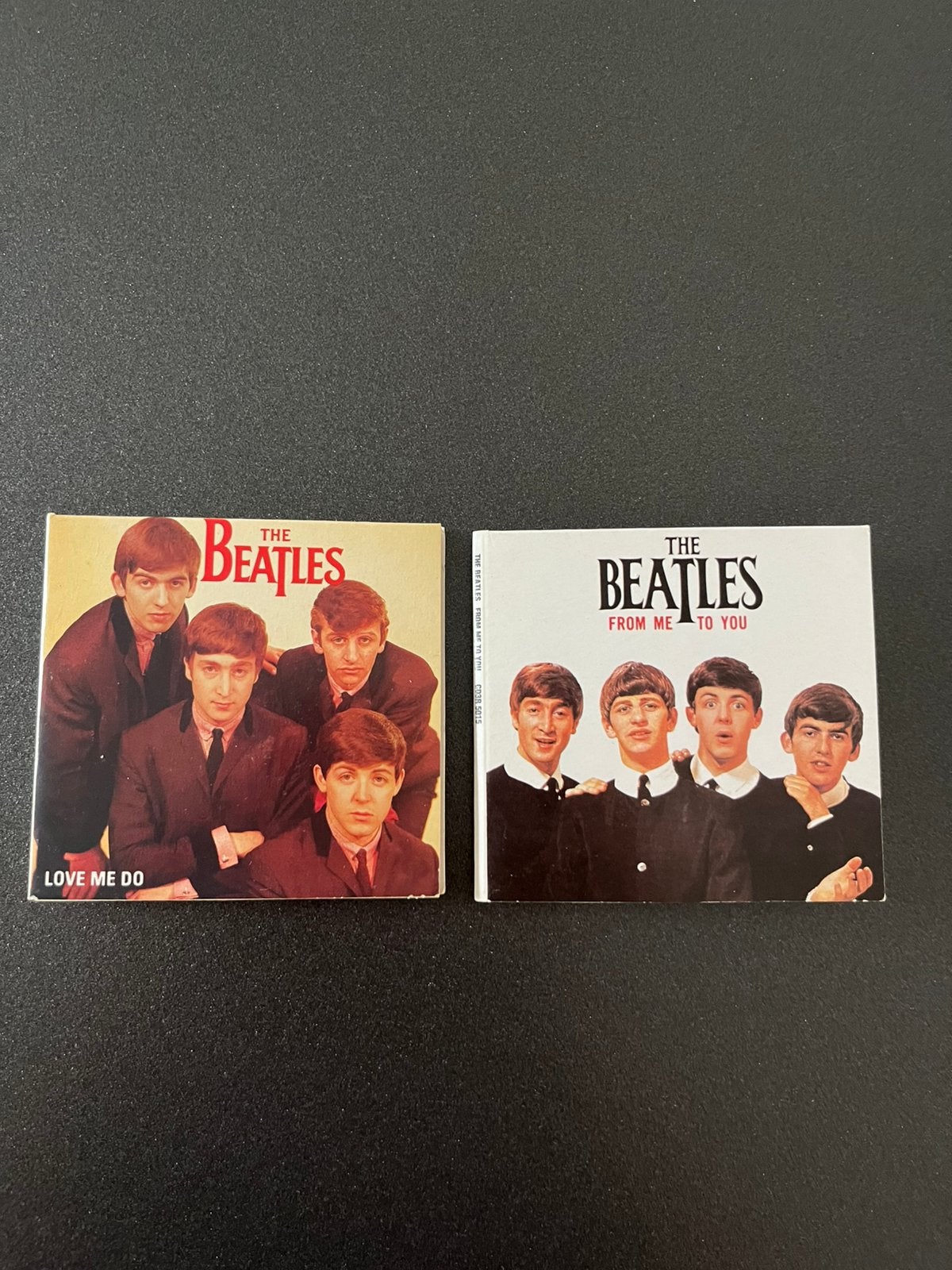 2 Originele CD-Singles van de Beatles, Cd's en Dvd's, Cassettebandjes, Ophalen, Zo goed als nieuw, Pop, 2 t/m 25 bandjes