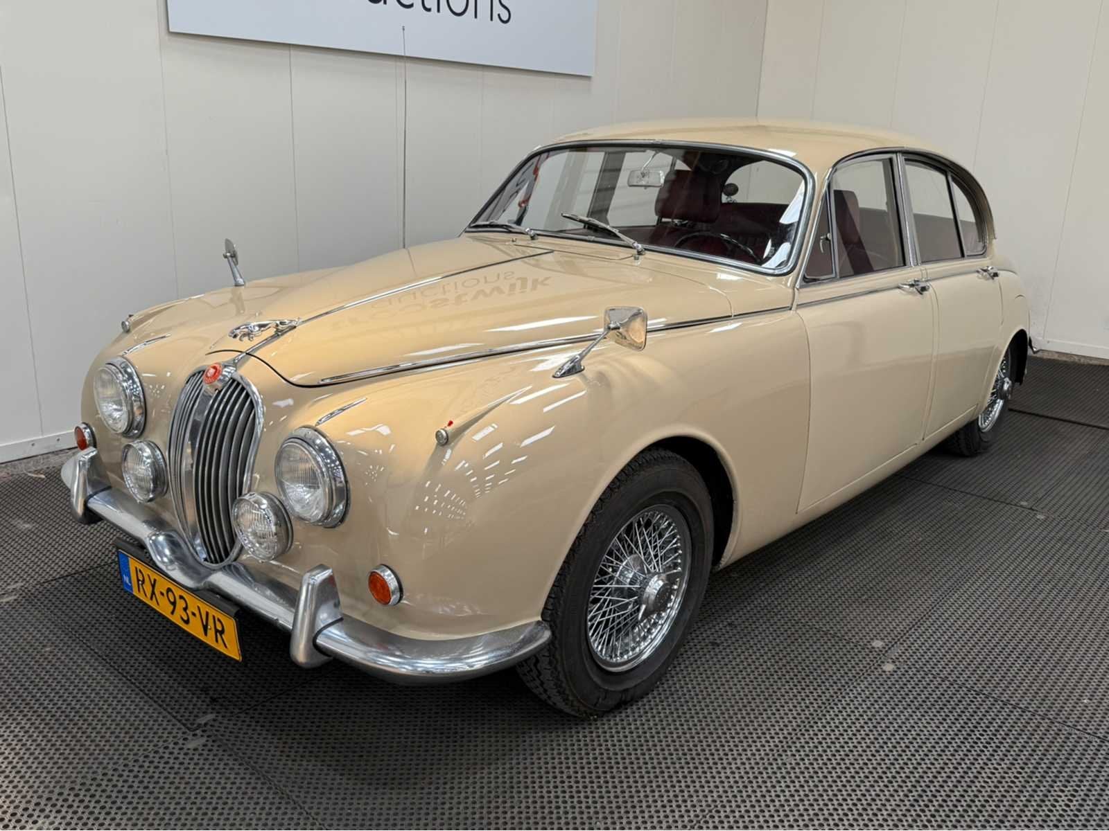 Jaguar - MK II - 340 - Oldtimer - 1968, Overige carrosserieën, Beige, Bedrijf, Geïmporteerd