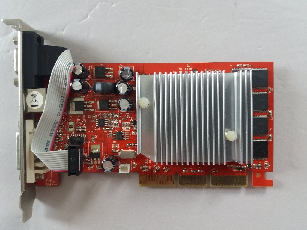 Palit NVIDIA GeForce FX 5200 - 128 MB - DDR - AGP 8x, Ophalen of Verzenden