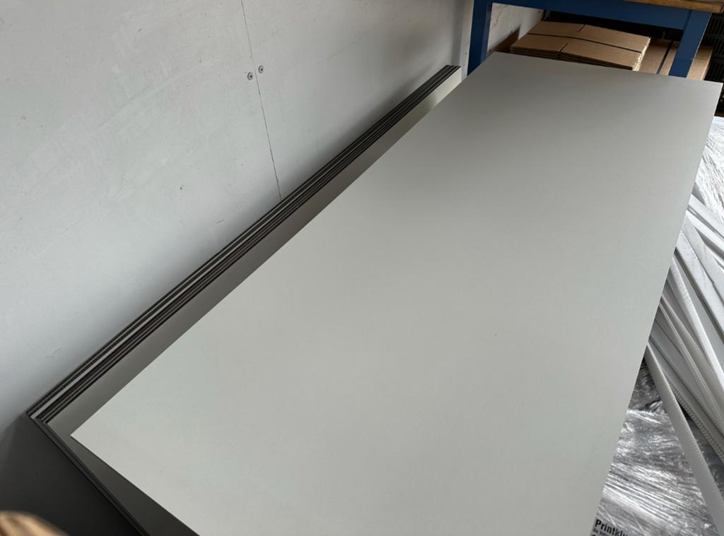 13x HPL platen 1300x550x6mm - Ideaal voor diverse projecten, Doe-het-zelf en Verbouw, Platen en Panelen, Ophalen, Nieuw, HPL, Minder dan 20 mm
