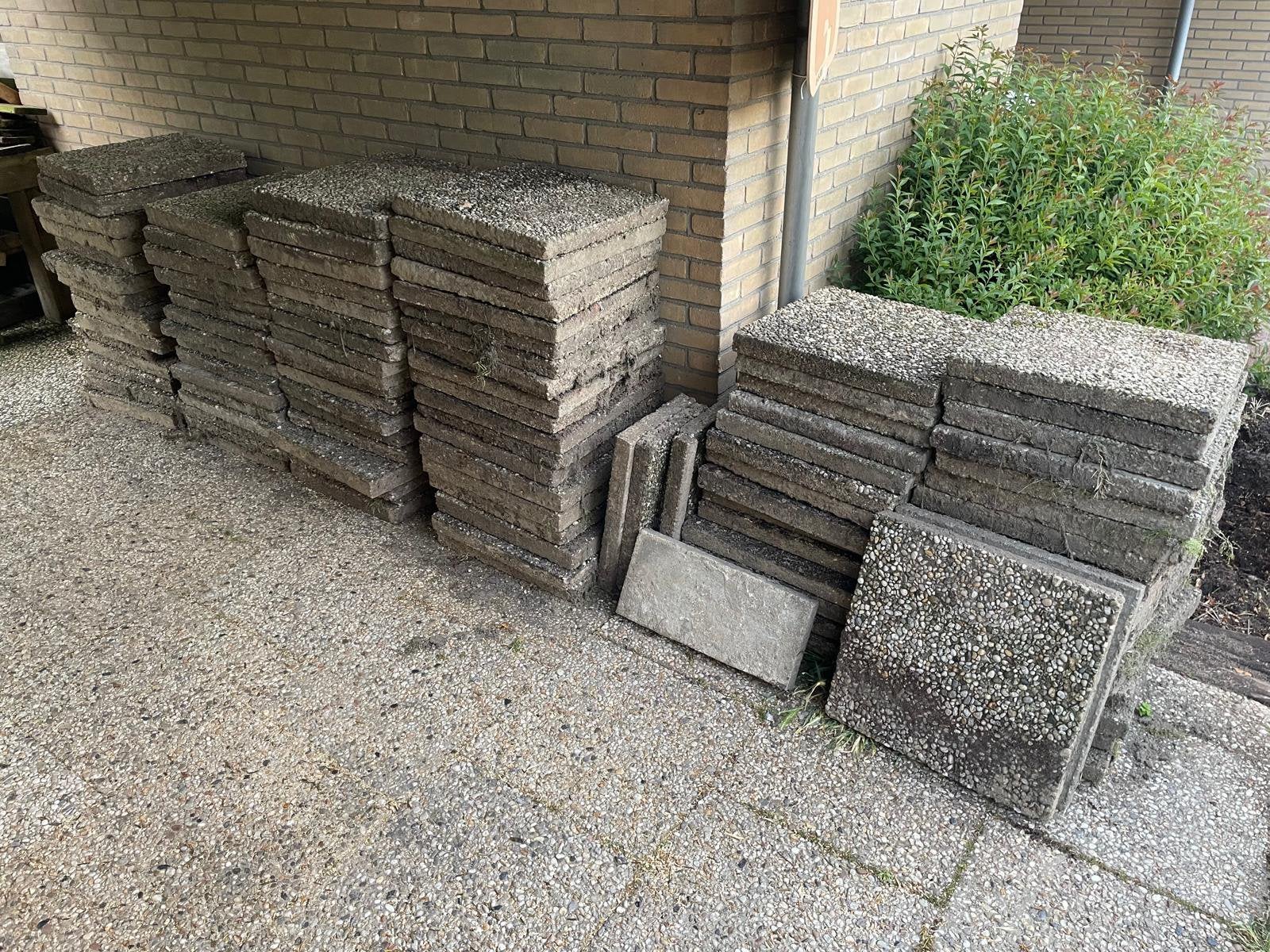Gratis grindtegels afhalen, Ophalen, Gebruikt, Beton, Terrastegels