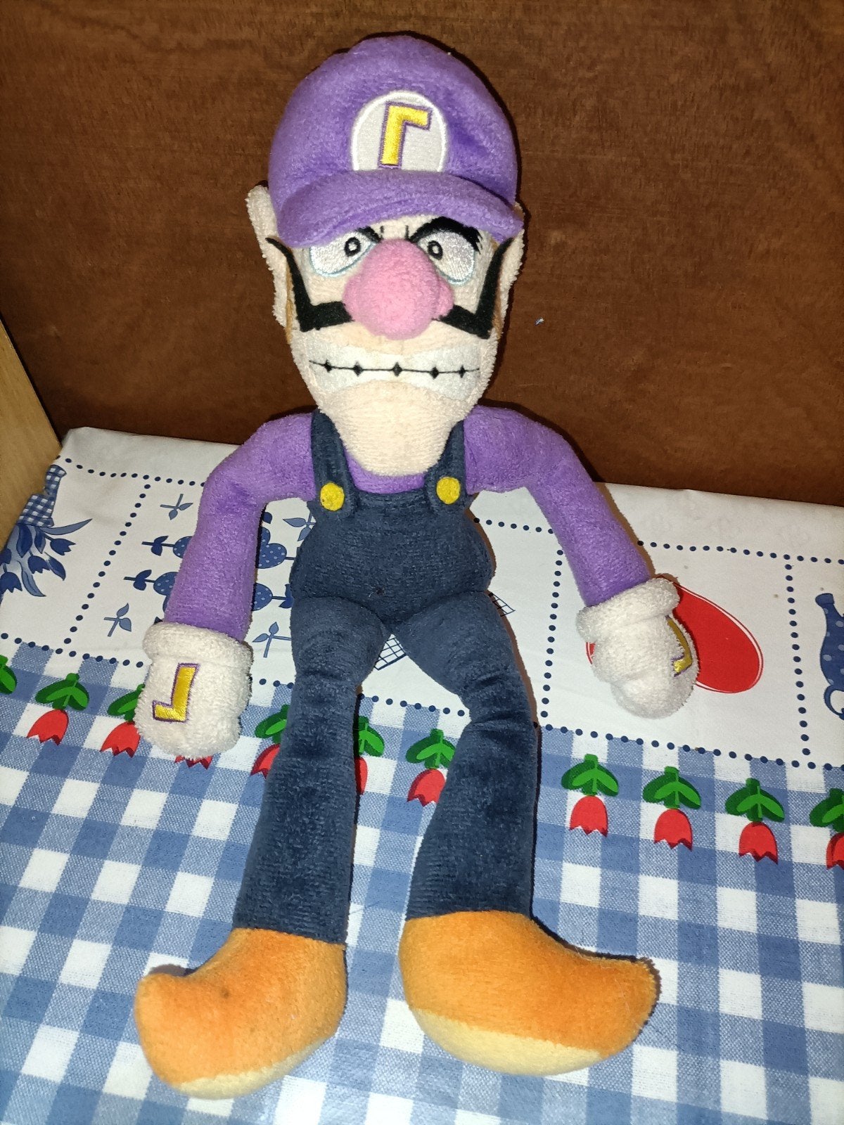 Waluigi knuffel 28 cm groot, Ophalen of Verzenden, Zo goed als nieuw, Overige typen