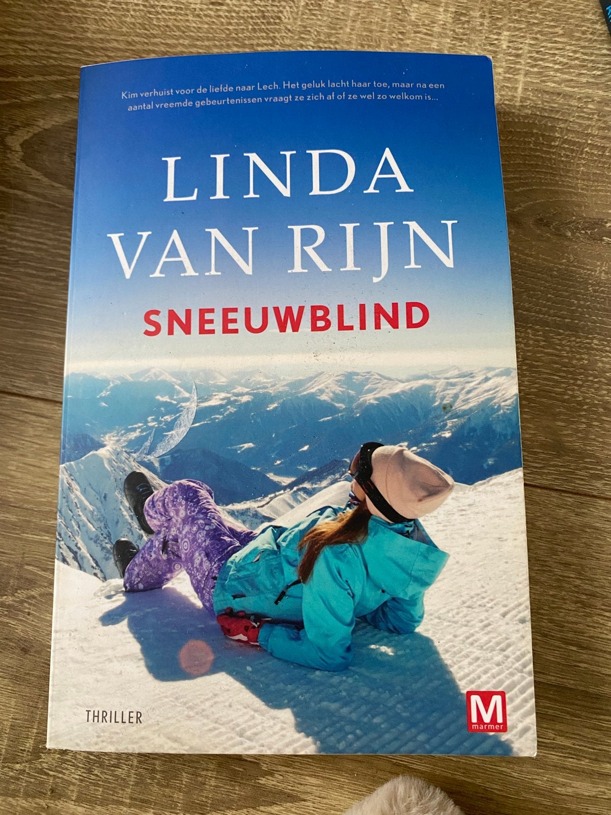 Linda van Rijn - Sneeuwblind (Thriller), Boeken, Ophalen of Verzenden, Zo goed als nieuw, Nederland