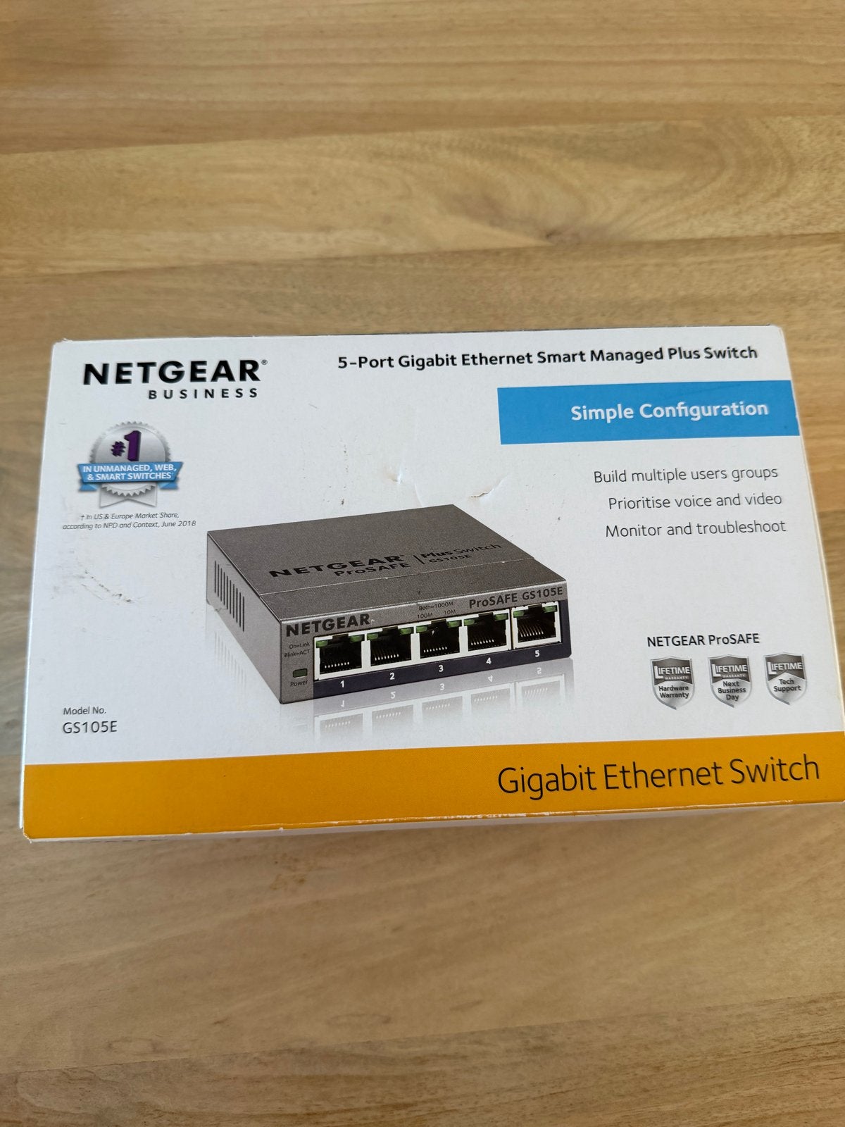 Netgear ProSAFE GS105E 5-Poort Gigabit Ethernet Switch, Computers en Software, Verzenden, Zo goed als nieuw