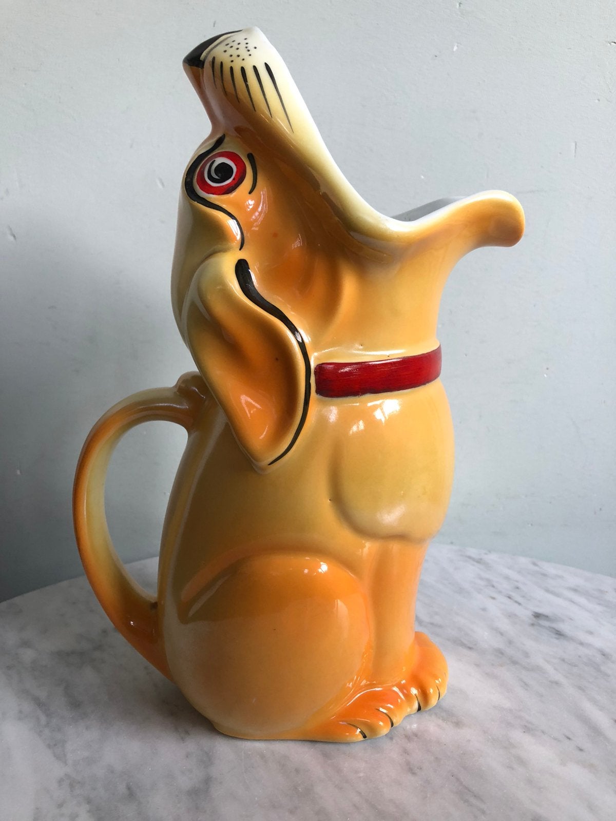 Art Deco hond waterkan Mosa Maastricht, +-1924, 26 cm. hoog., Antiek en Kunst, Antiek | Keramiek en Aardewerk, Ophalen of Verzenden