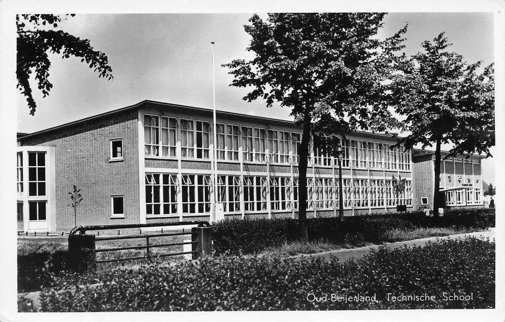JP585 Oud-Beijerland Technische School 1957, Verzamelen, Ophalen of Verzenden, 1940 tot 1960, Gelopen, Zuid-Holland