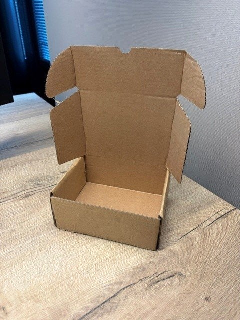 6.000 stevige postdozen met een afmeting van 180x145 x75mm., Diversen, Ophalen, Nieuw