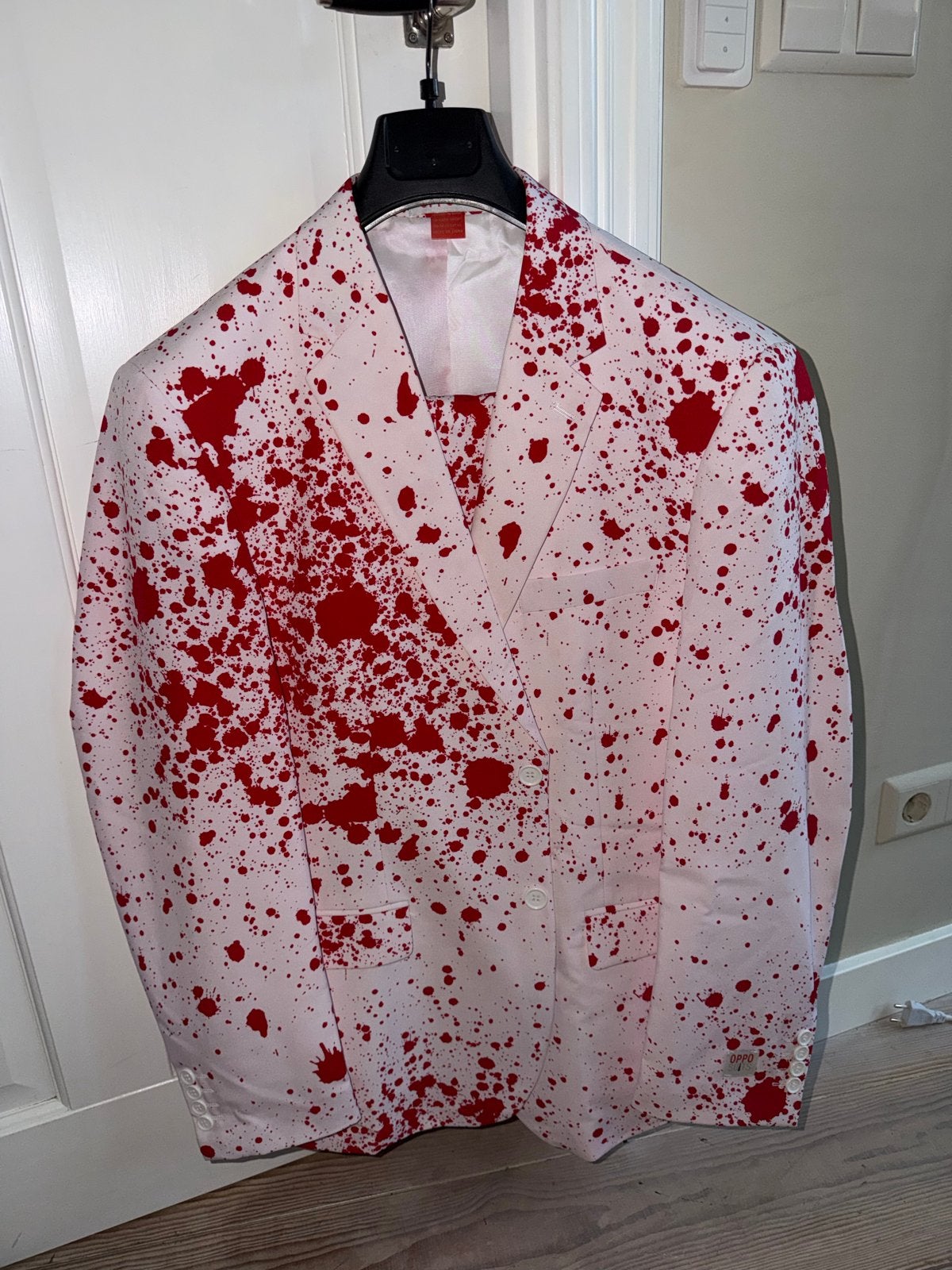 Opposuits Bloody Harry Pak - Maat 54 (Jasje, Pantalon, das), Maat 52/54 (L), Carnaval, Ophalen of Verzenden, Zo goed als nieuw