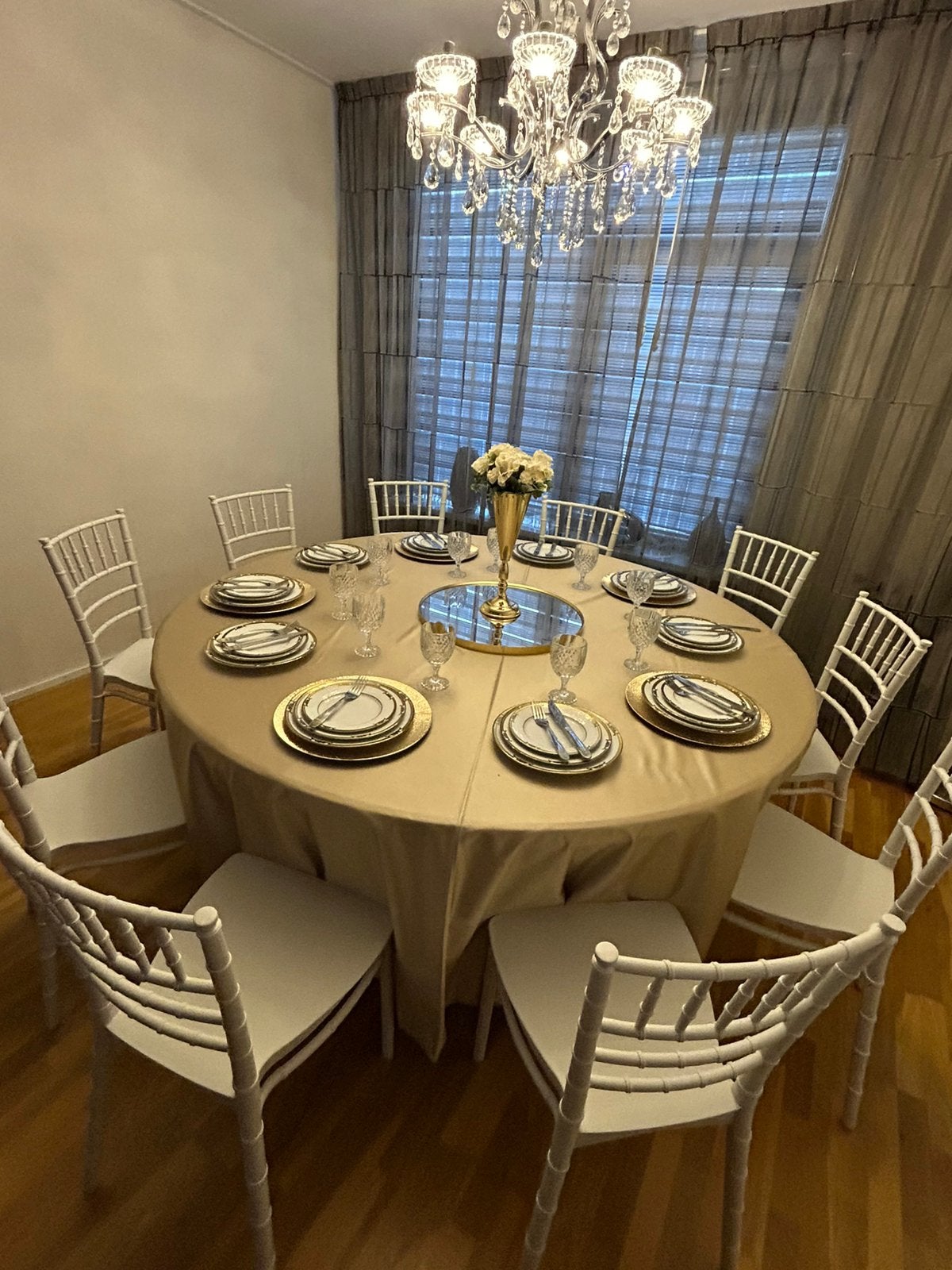 Tafels, stoelen en decor (VERHUUR) voor elk moment!, Ophalen, Zo goed als nieuw