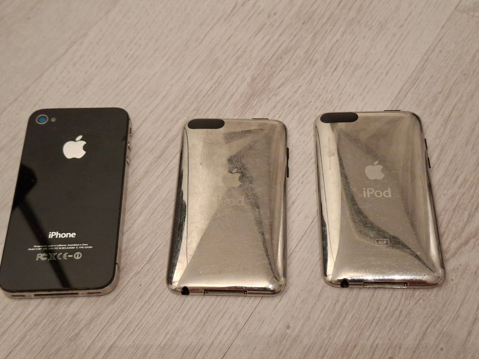 vintage Apple spul 2x ipod en 1x iPhone, Ophalen of Verzenden, Gebruikt, Zilver