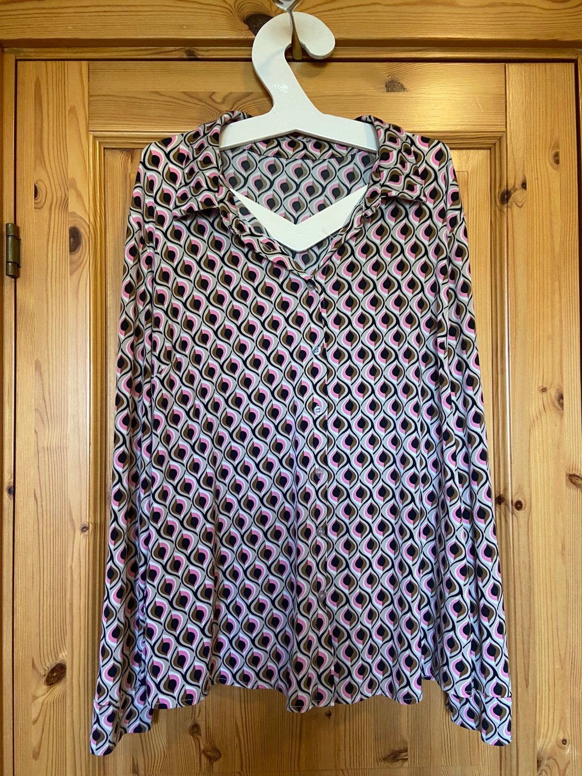Blouse oto 64 lengte 68 roze bruin beige, Kleding | Dames, Ophalen of Verzenden, Zo goed als nieuw, Maat 42/44 (L), Beige