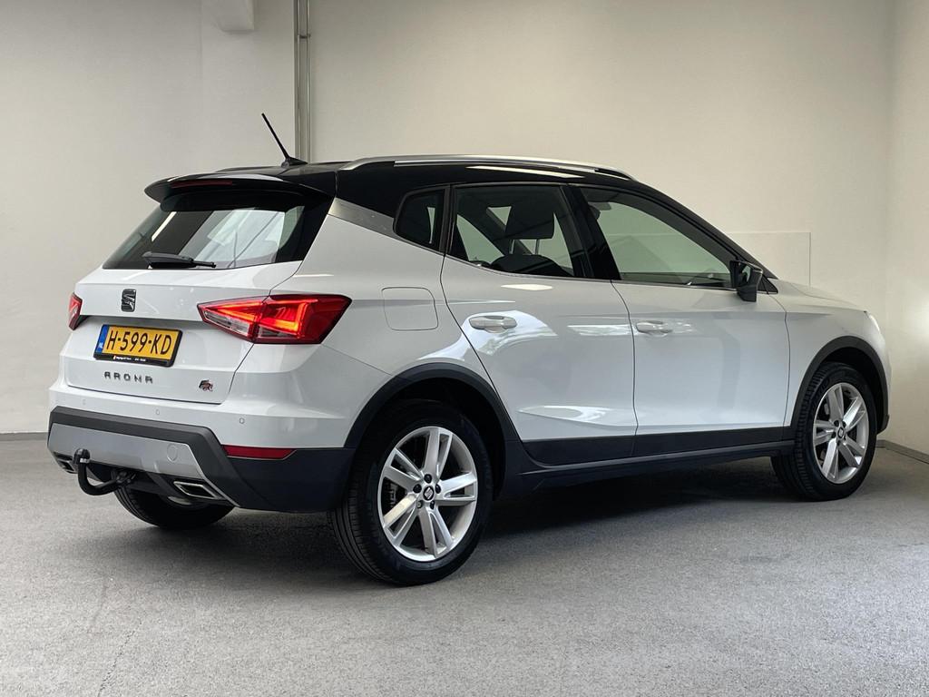 SEAT Arona 1.5 TSI EVO FR Business Intense | TREKHAAK | CARP, Stof, 4 cilinders, 610 kg, Wit