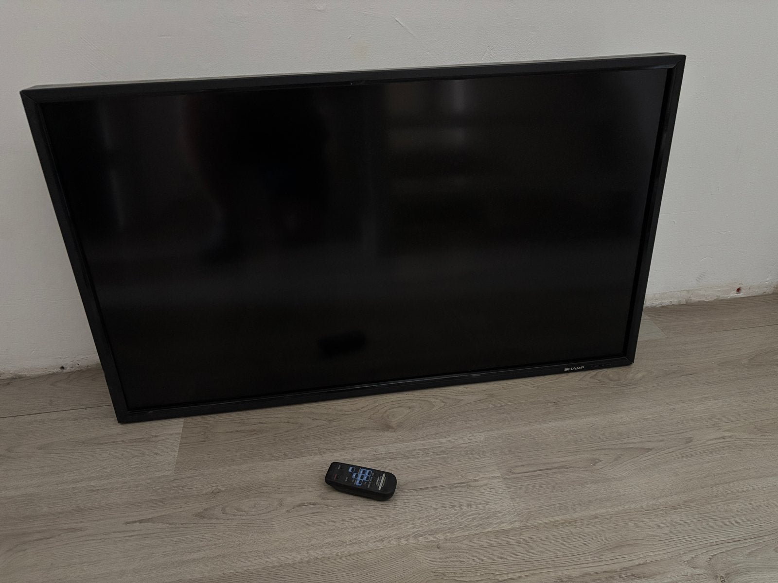 Sharp PN-E421 LCD Monitor/TV met afstandsbediening, Ophalen, Gebruikt, 50 Hz, LCD