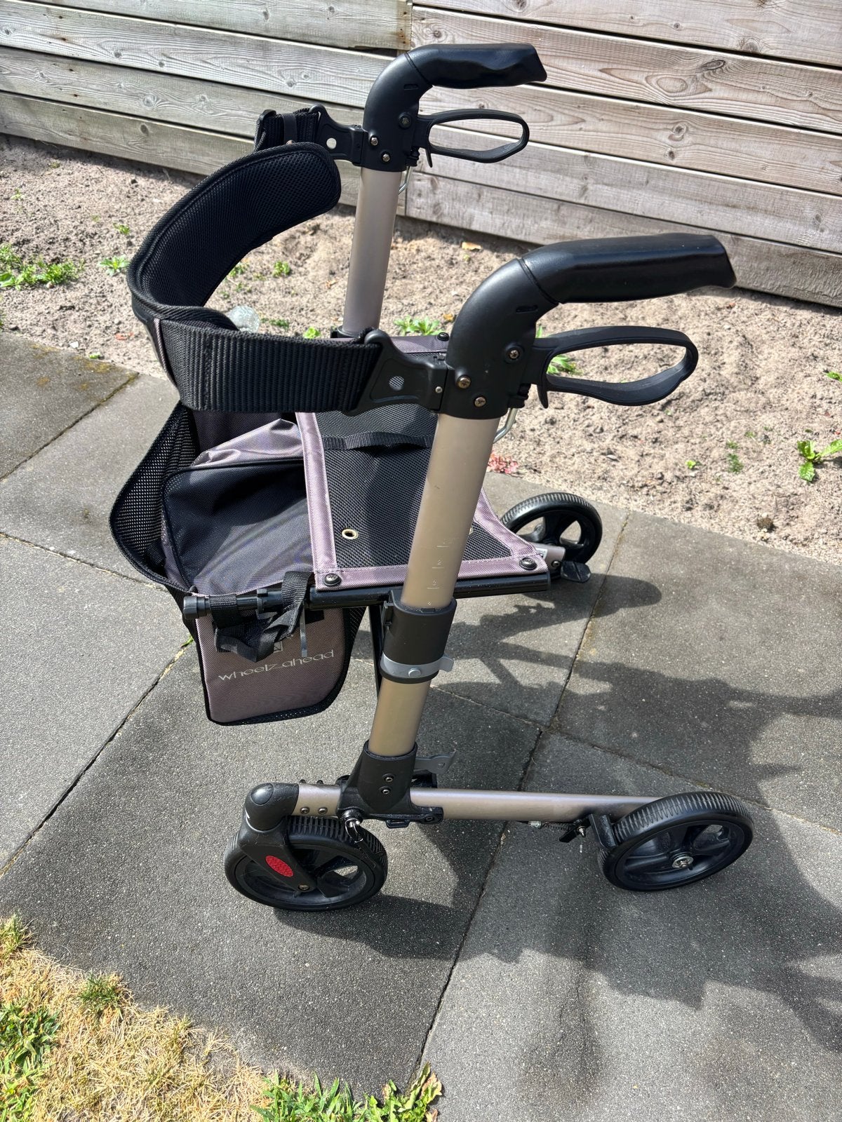 Lichtgewicht Rollator, Diversen, Rollators, Ophalen, Lichtgewicht, Zo goed als nieuw