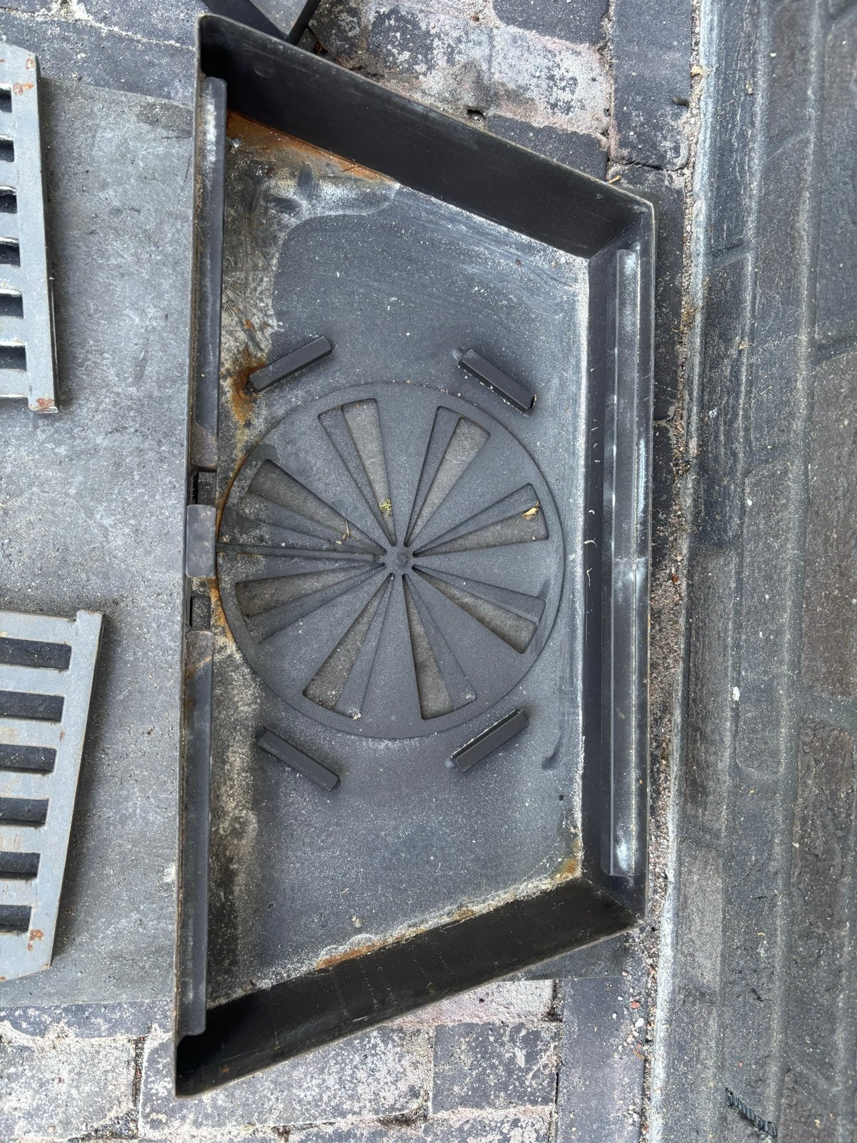 Verzonken Vuurkorf voor Openhaard Type KH65 Front, Ophalen, Gebruikt, Vrijstaande haard, Houthaard