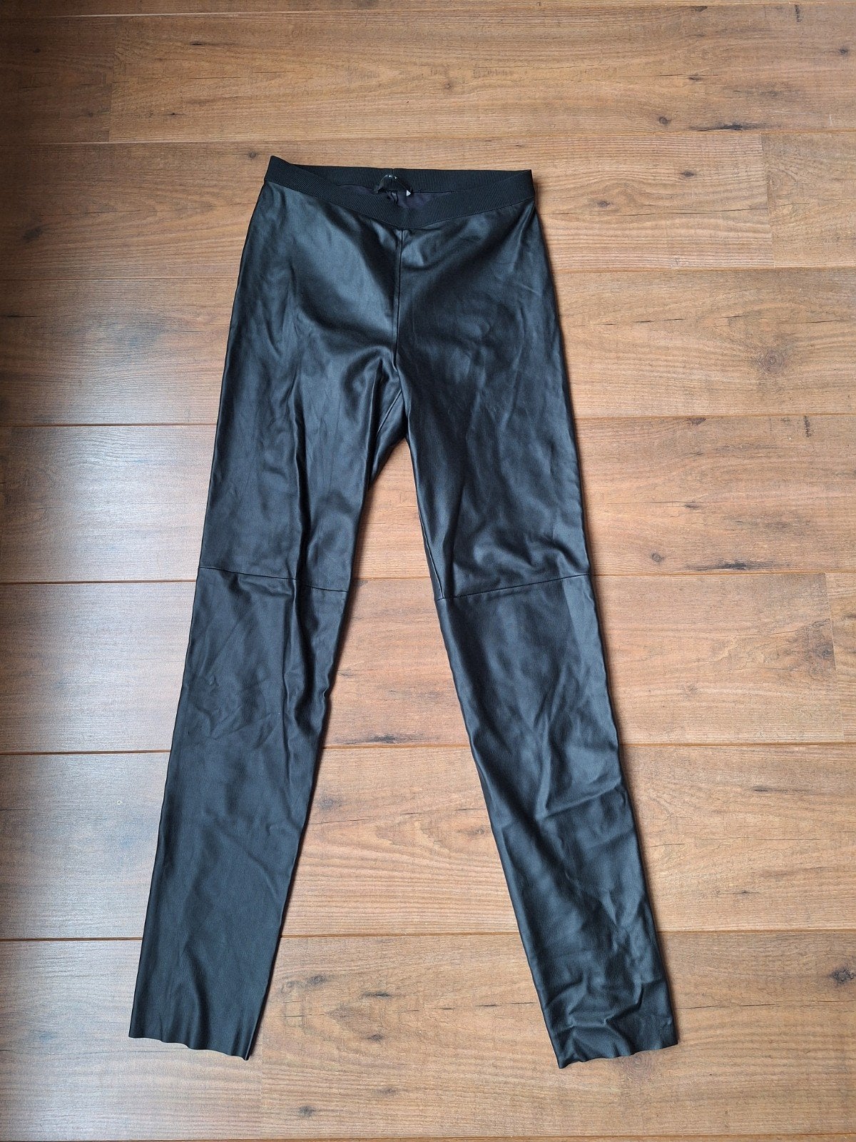 SET zwarte legging met leer look - Maat 36, Ophalen of Verzenden