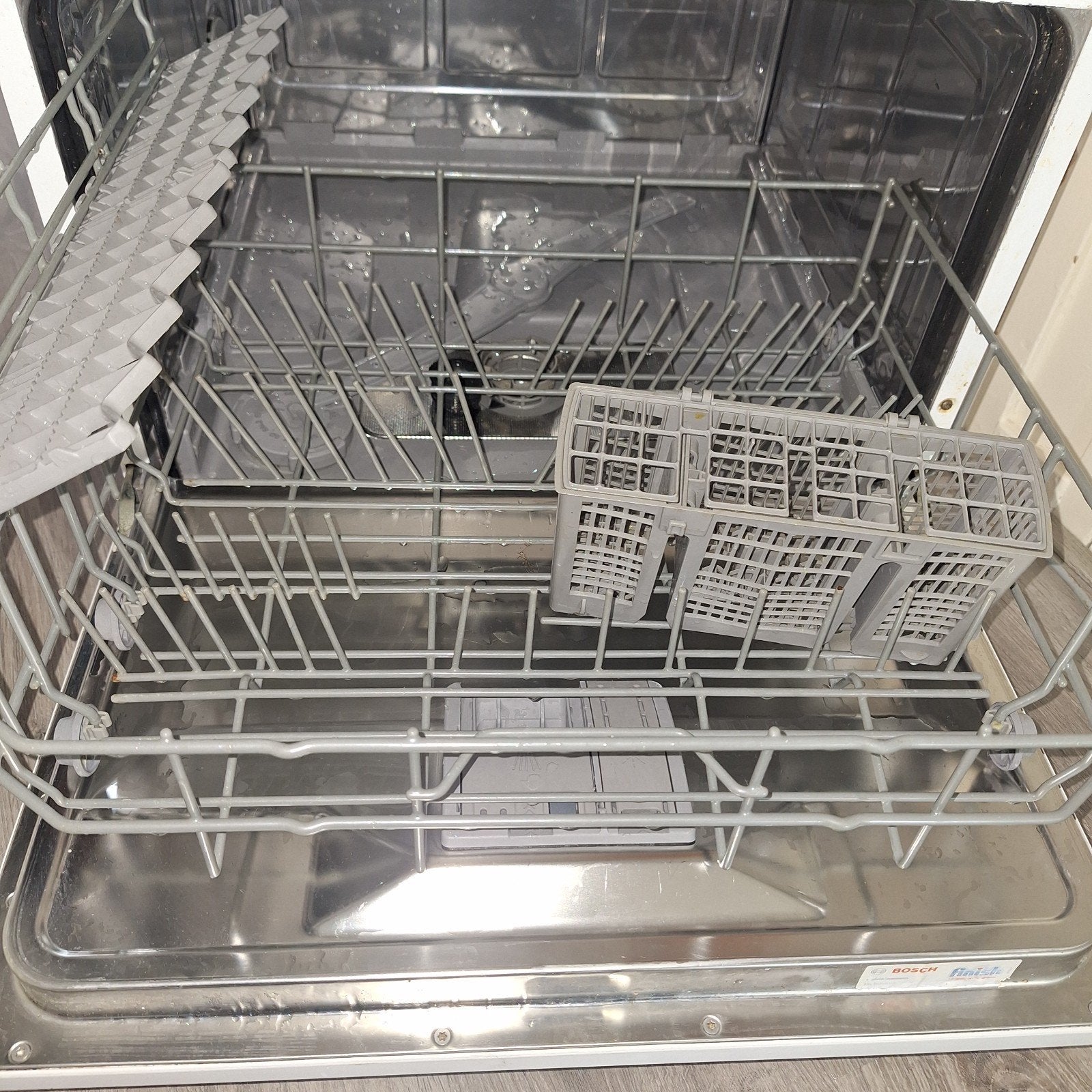 Foto 3 van Compacte Bosch vaatwasser SKS50E32EU/13