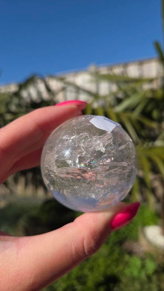 Prachtige Bergkristal Bol - 200 gram, 5 cm diameter, Ophalen of Verzenden