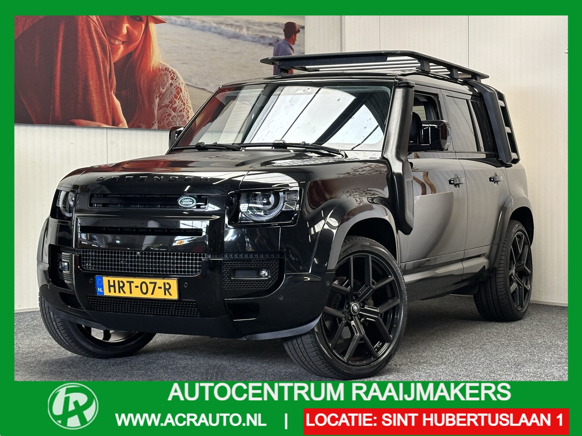 Land Rover Defender 110 2.0 P300 110 HSE 23 INCH NAVIGATIE P, Auto's, Land Rover, Automaat, Dealer onderhouden, Stof, Gebruikt
