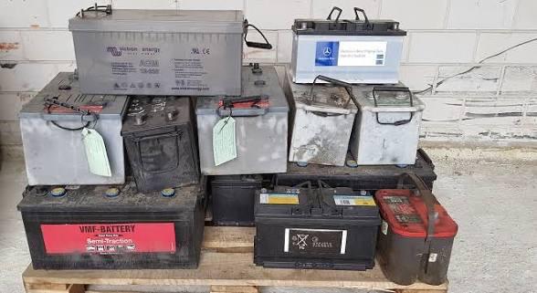 Motor accu’s ophalen, Ophalen of Verzenden, Zo goed als nieuw