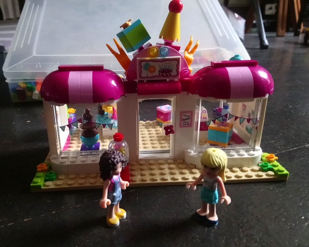 lego friends 41132 - Heartlake feestwinkel, Lego, Friends, Ophalen of Verzenden, Zo goed als nieuw