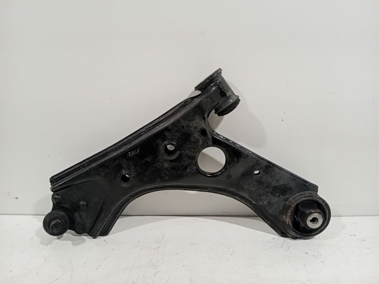Draagarm links voor Fiat Doblo, Onderdelen@venauto.nl, Van der Ven Autorecycling B.V., Gebruikt, Ettenseweg 76, 4706 PB Roosendaal, The Netherlands