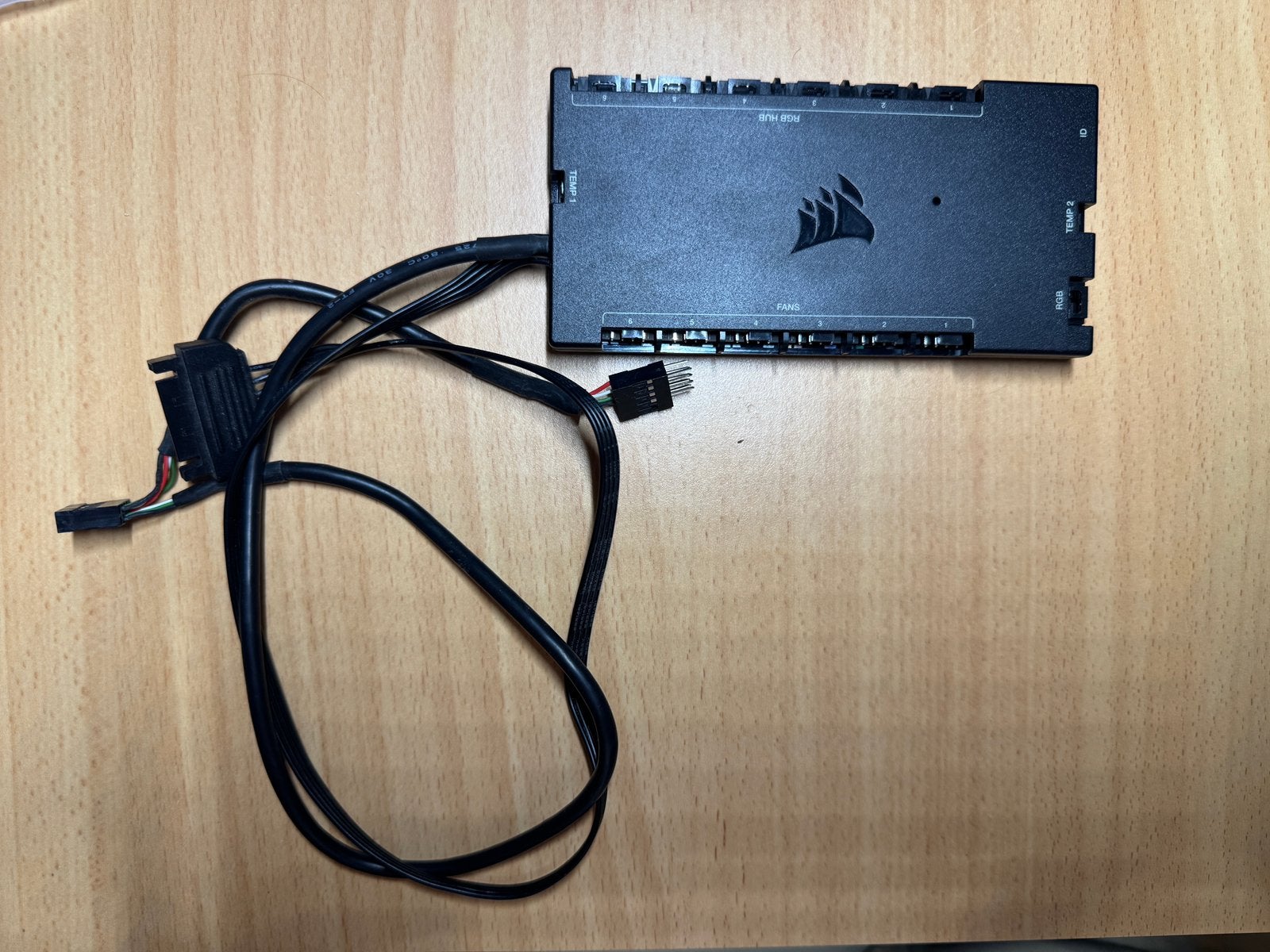Corsair iCUE Commander CORE XT - RGB & PWM Fan Controller, Ophalen of Verzenden