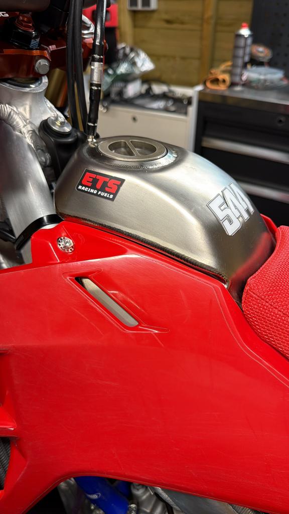 HRC factory tank, Motoren, Ophalen of Verzenden, Gebruikt