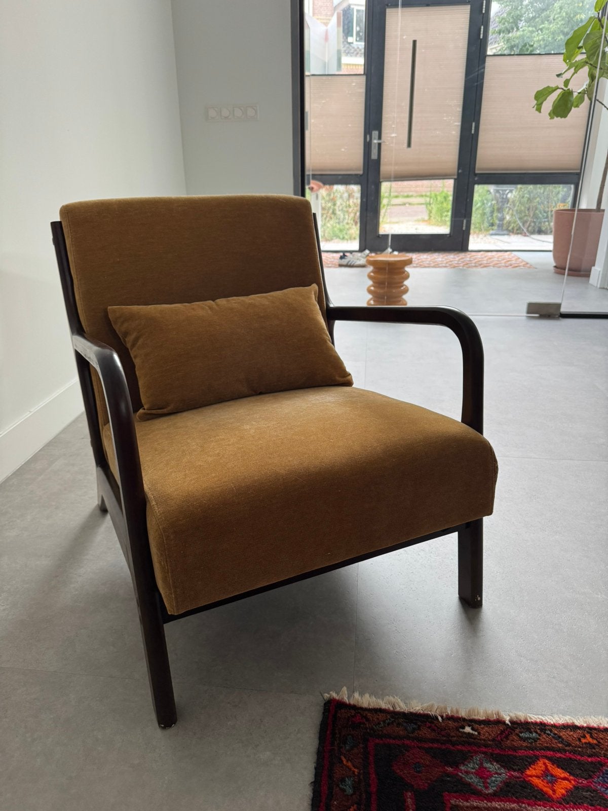 by fonQ Wise Fauteuil - Walnoot - Fennelseed, Huis en Inrichting, Fauteuils, Ophalen, Gebruikt, 75 tot 100 cm, 50 tot 75 cm