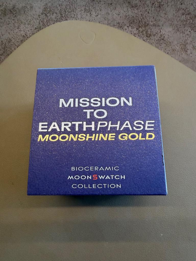 Omega x Swatch Mission to Earthphase Moonshine Gold, Kunststof, Polshorloge, Swatch, Nieuw