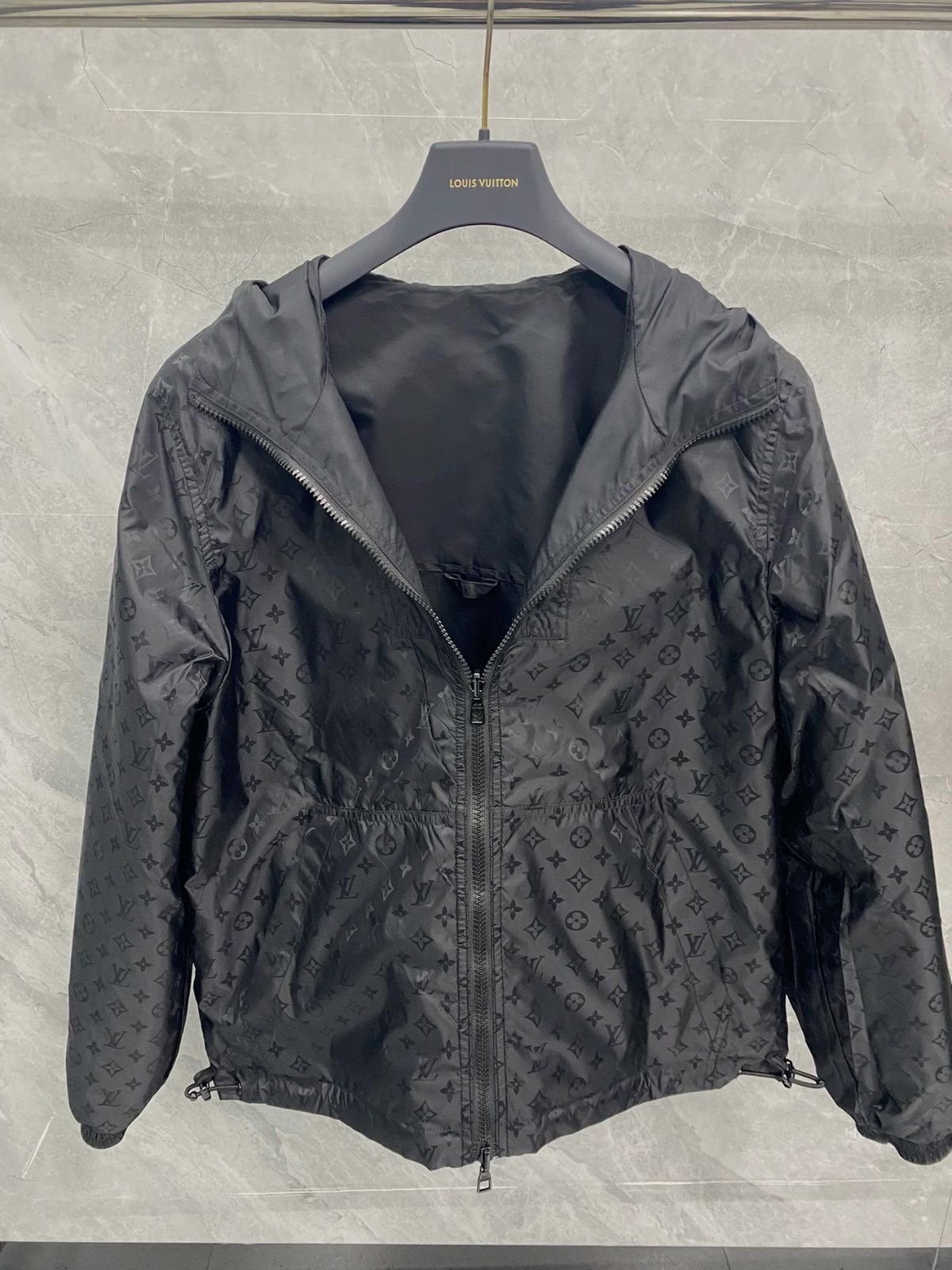 Loui Vuitton reversible Windbreaker Maat S | gucci fendi, Kleding | Heren, Jassen | Zomer, Ophalen of Verzenden, Nieuw, Maat 46 (S) of kleiner