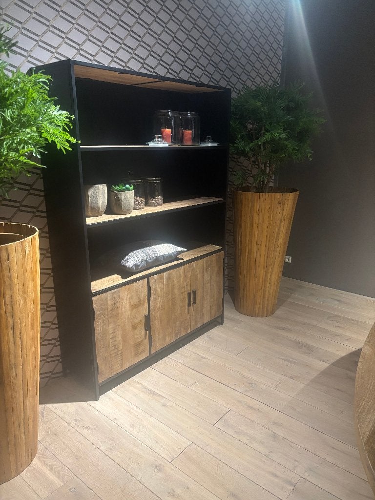 Industriële kast zwart met teakhouten deuren, Ophalen, Overige materialen, Met deur(en), 100 tot 150 cm