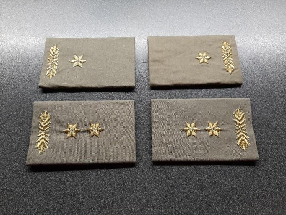 Officiers  epauletten ( stratotex ) Majoor / Lt - Kol, Ophalen of Verzenden, Landmacht, Nederland, Embleem of Badge