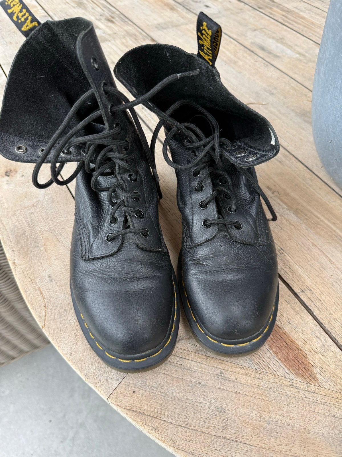 Dr. Martens airwair leren laars maat 42 Zwart, Kleding | Dames, Schoenen, Ophalen of Verzenden, Zo goed als nieuw, Zwart, Lage of Enkellaarzen