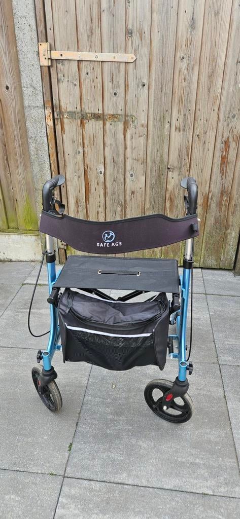 Rollator Safe Age licht blauw, Diversen, Ophalen, Lichtgewicht, Gebruikt