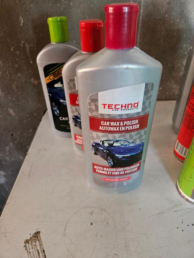 3 volle flessen auto wax en polijst, Ophalen