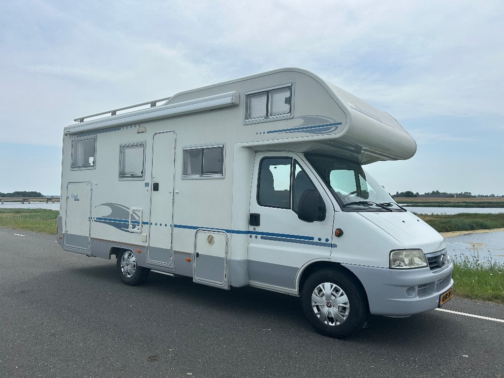 Adriatik Coral 660 SP (vakantieklaar), Alkoof, Ringverwarming, Fiat, Luifel