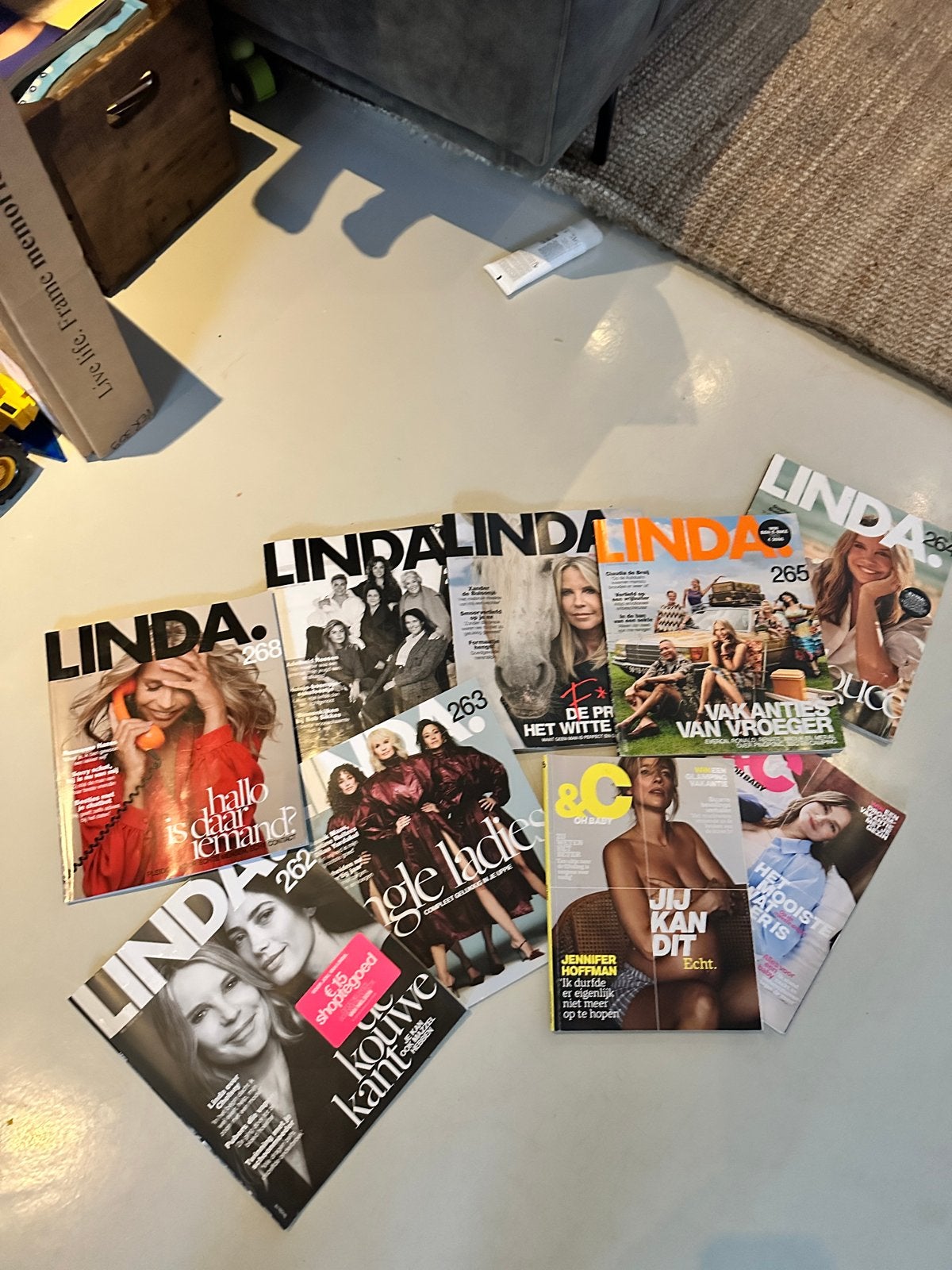 Linda en &C magazines (incl. baby edities), Ophalen of Verzenden, Gelezen, Damesbladen